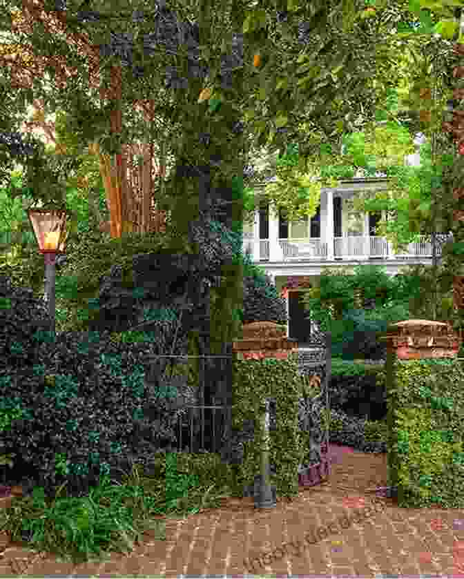 A Majestic Antebellum Mansion With Sprawling Verandas And Lush Gardens In The Garden District New Orleans Travel Guide With 100 Landscape Photos